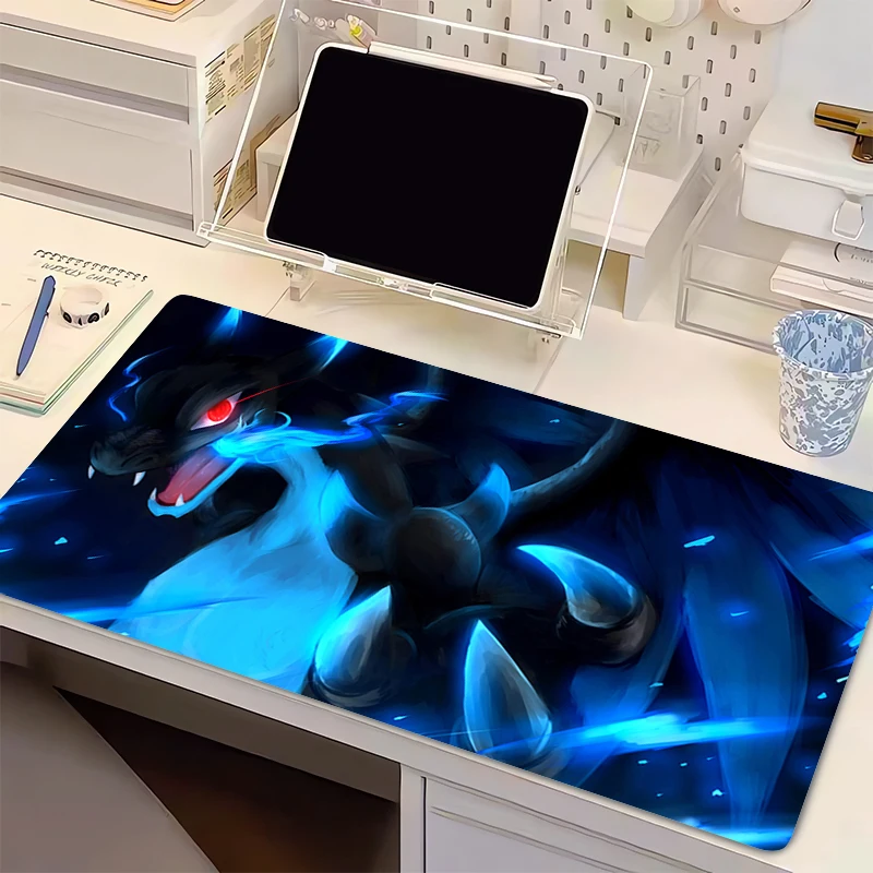 Alfombrilla de ratón de caucho natural Pokemon Charizard para juegos, teclado de computadora, diseñada específicamente para jugadores de deportes electrónicos, alfombrilla de ratón para gabinete de jugador.