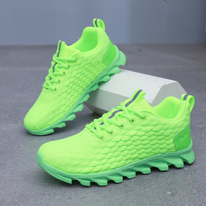 Fashion Green Men's Cheap Sneakers Summer Breathable Mesh Shoes Men Running Sneaker Outdoor Jogging Shoes Men Blade Trainers