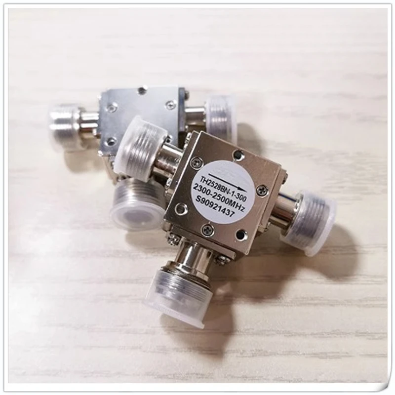 RF Coaxial Circulator Th2528bn-1-300 High Power 300W Coaxial Circulator N-KKK Can Be Customized