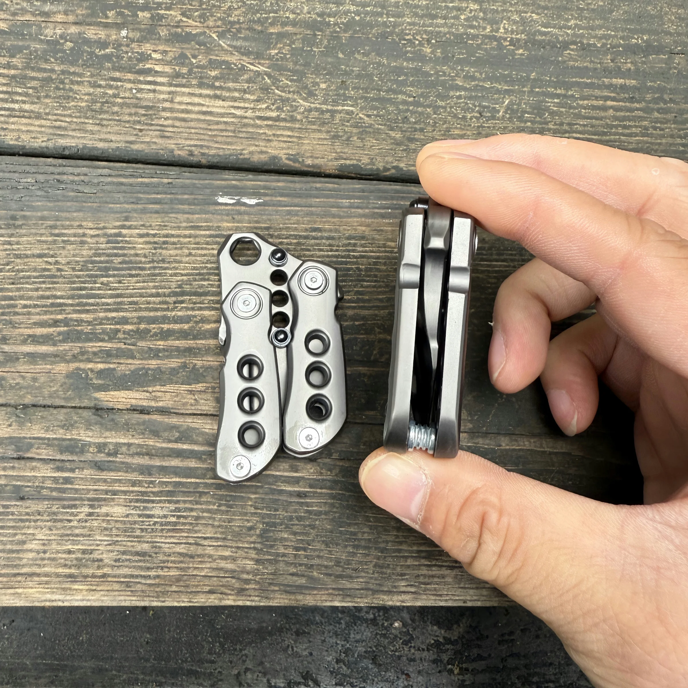 Magnetische Fidget-Münze EDC Erwachsenen-Dekompressionsspielzeug Angst- und Stressabbau Multifunktionaler Crowbar Fidget Slider Spinner Geschenk – Detail 8