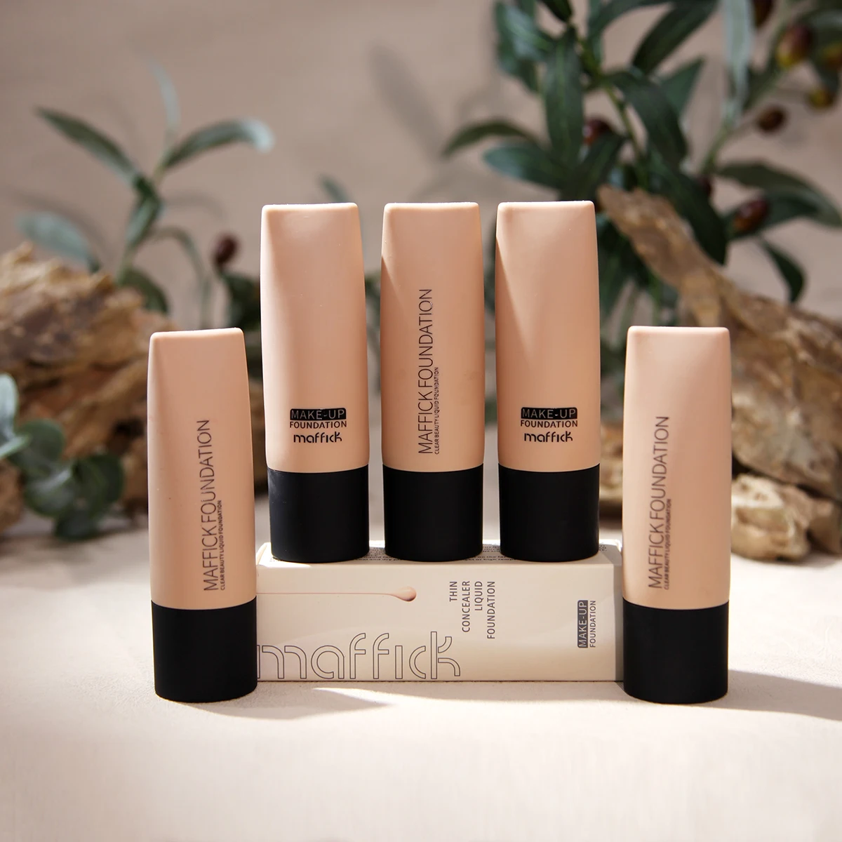 12 Kleuren Matte Vloeibare Foundation Efficiënte Waterdichte Zweetbestendige Concealer Crème Licht Dunne Delicate Vloeibare Foundation Make-Up