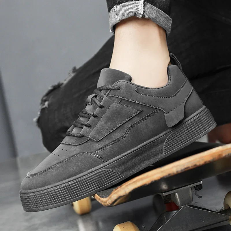 New Fashion Sneakers Men Casual Shoes Cool Young Man Street Style Breathable Mesh Male Footwear Black Grey DX146