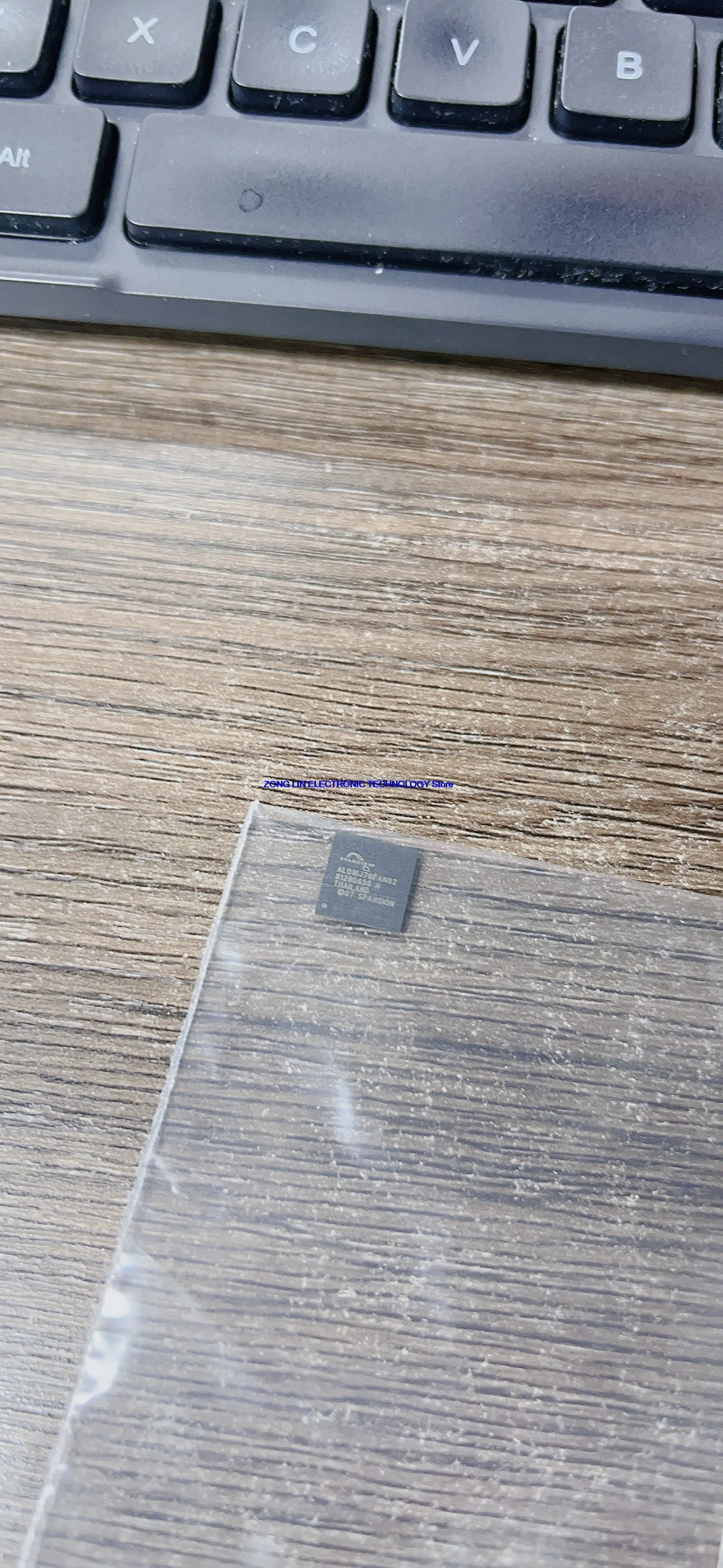 

S29AL016J70FAN020 Память BGA64 1 шт.-1 лот