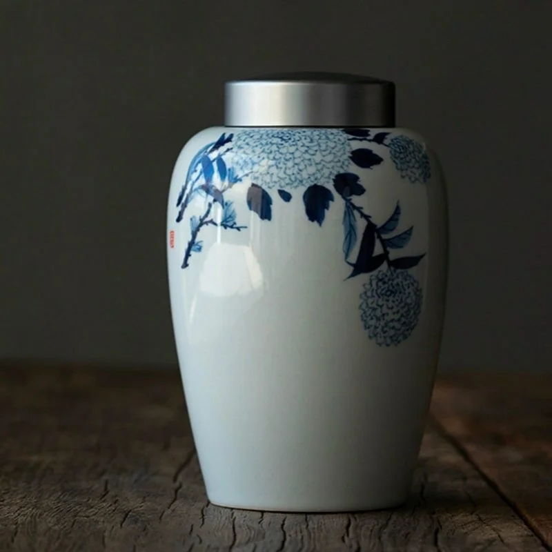 14.9cm Hand Painted Ceramic Hydrangea Tea Caddy Seal Pot Tea Storage Jar Tea Set
