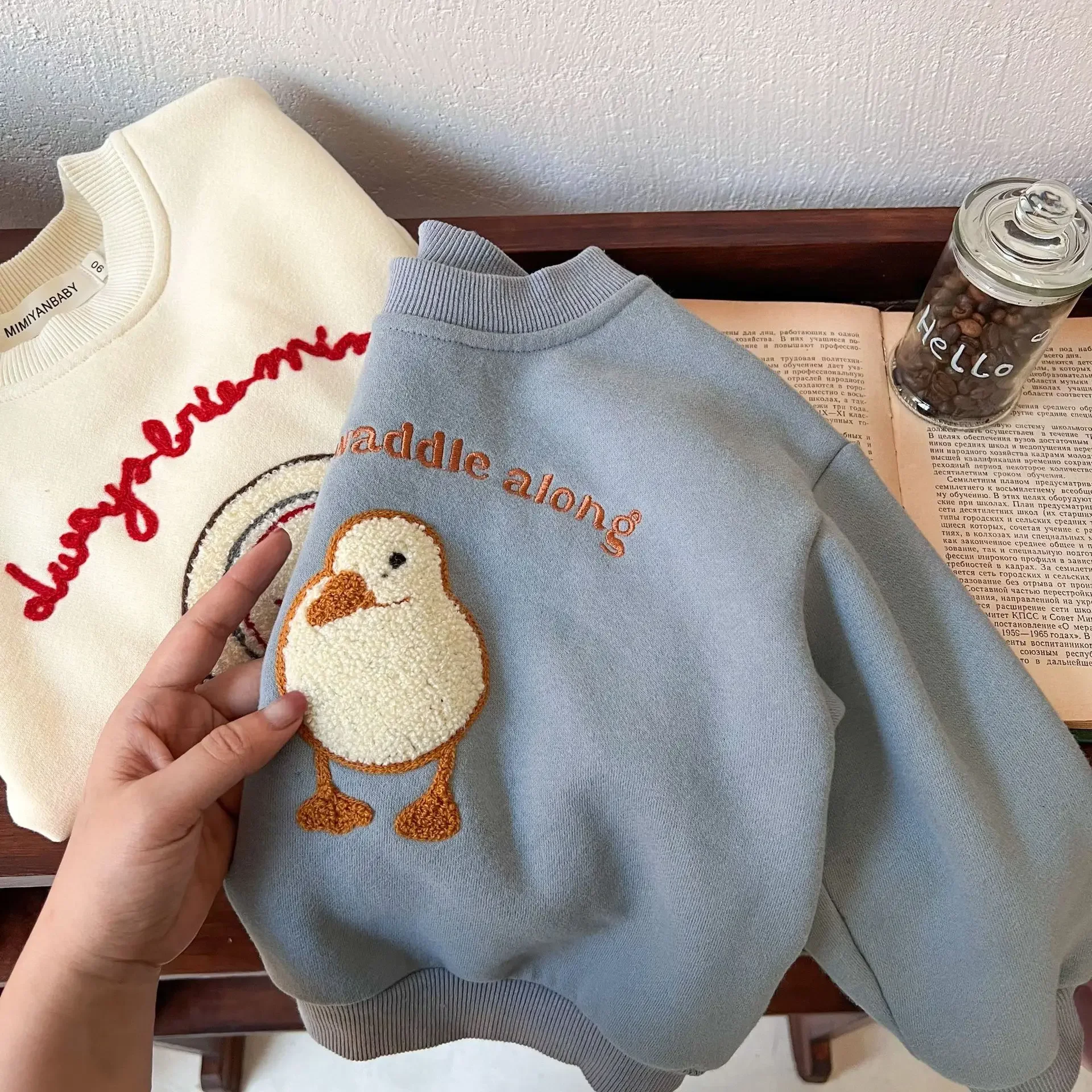 Children's Sweater 2023Winter Fleece-Lined Thickened New Boys' and Girls' Cartoon Towel Embroidery Sweeper Baby Cute Pullover