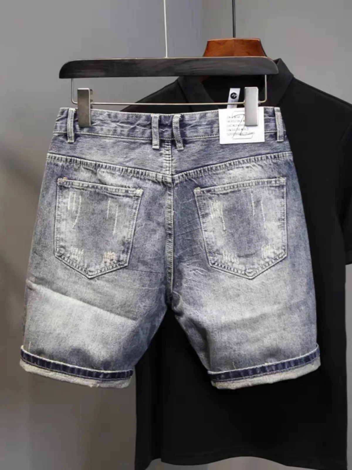 Bermuda Jeans Masculina Fina de Verão, Estilo Coreano Rasgado, Marca da Moda, Corte Slim, Crimento Médio, Cintura Alta, De...