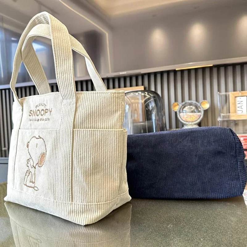 

Authentic Snoopy Embroidered Canvas Tote Bag New Japanese Style Cartoon Commuter Shoulder Bag for Women Girls School Work
