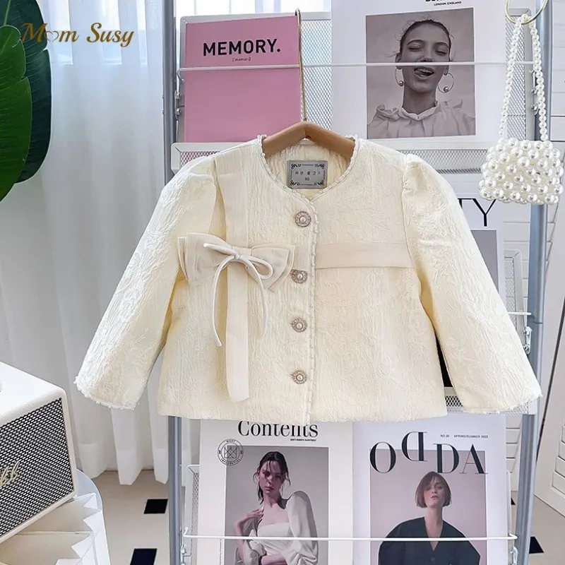 

Модная кружевная куртка с жемчугом для маленьких девочек, детское пальто с бантом, верхняя одежда на весну и осень, повседневная детская одежда