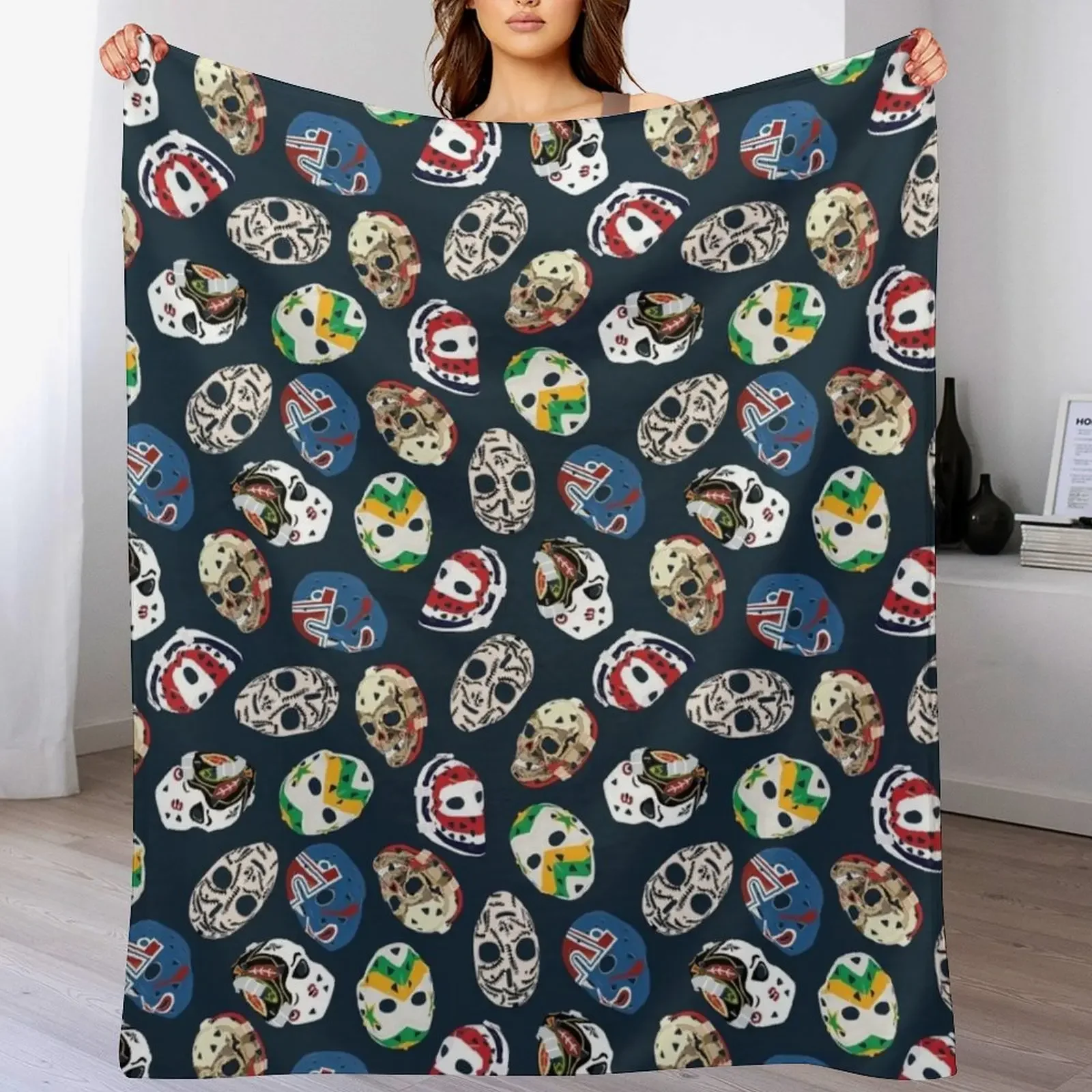 

Classic Goalie Mask Pattern Throw Blanket Stylish Couch Blanket for Home Living Room