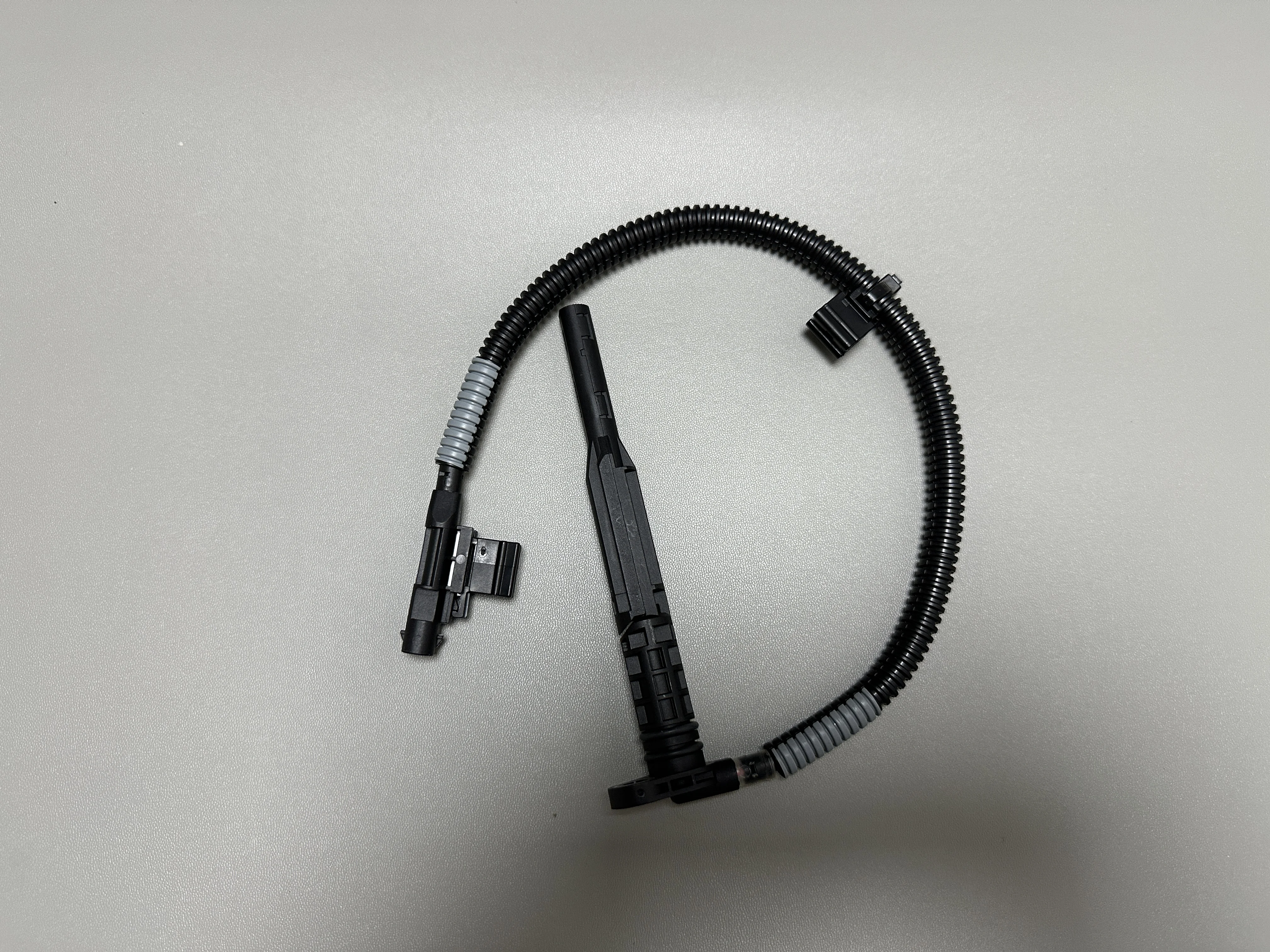 31478111 31370845 32380135   Sensor de nivel de aceite Sensor de nivel de aceite Sensor de cárter de aceite para Volvo S60 S60L V40 S80 S90 S90L V60 XC90 V90