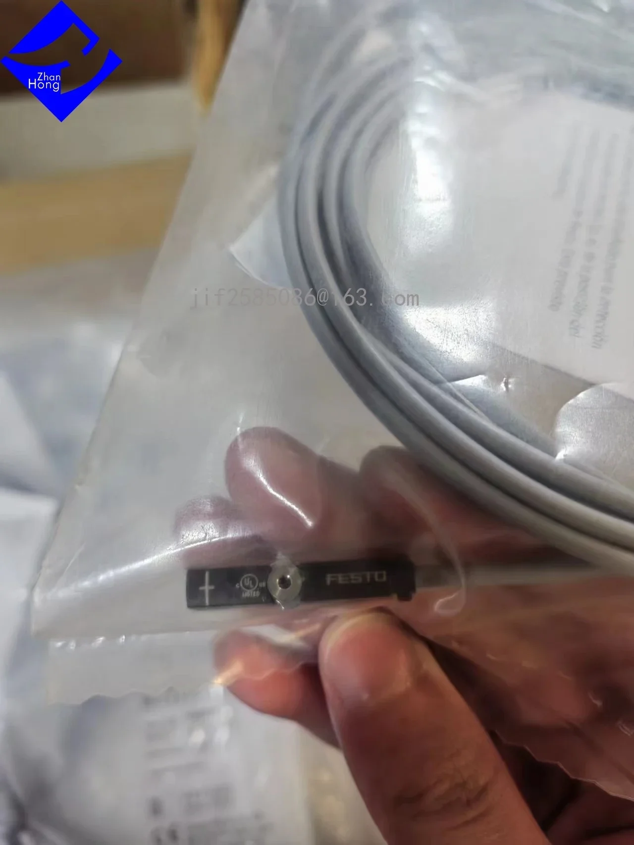 FESTO Genuine Limited Time Special Price 574338 SMT-8M-A-NS-24V-E-2,5-OE Proximity Sensor, Original Brand New in Stock