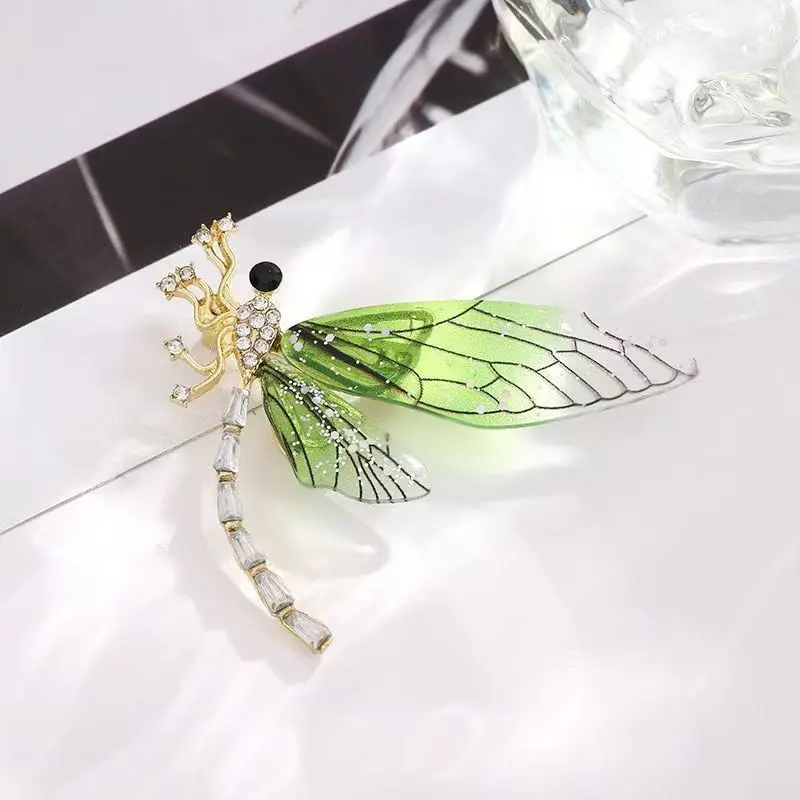 Fashion Brooch High-end Dragonfly Brooch Light Luxury Suit Pin Personalized Fashion Brooch Accessories