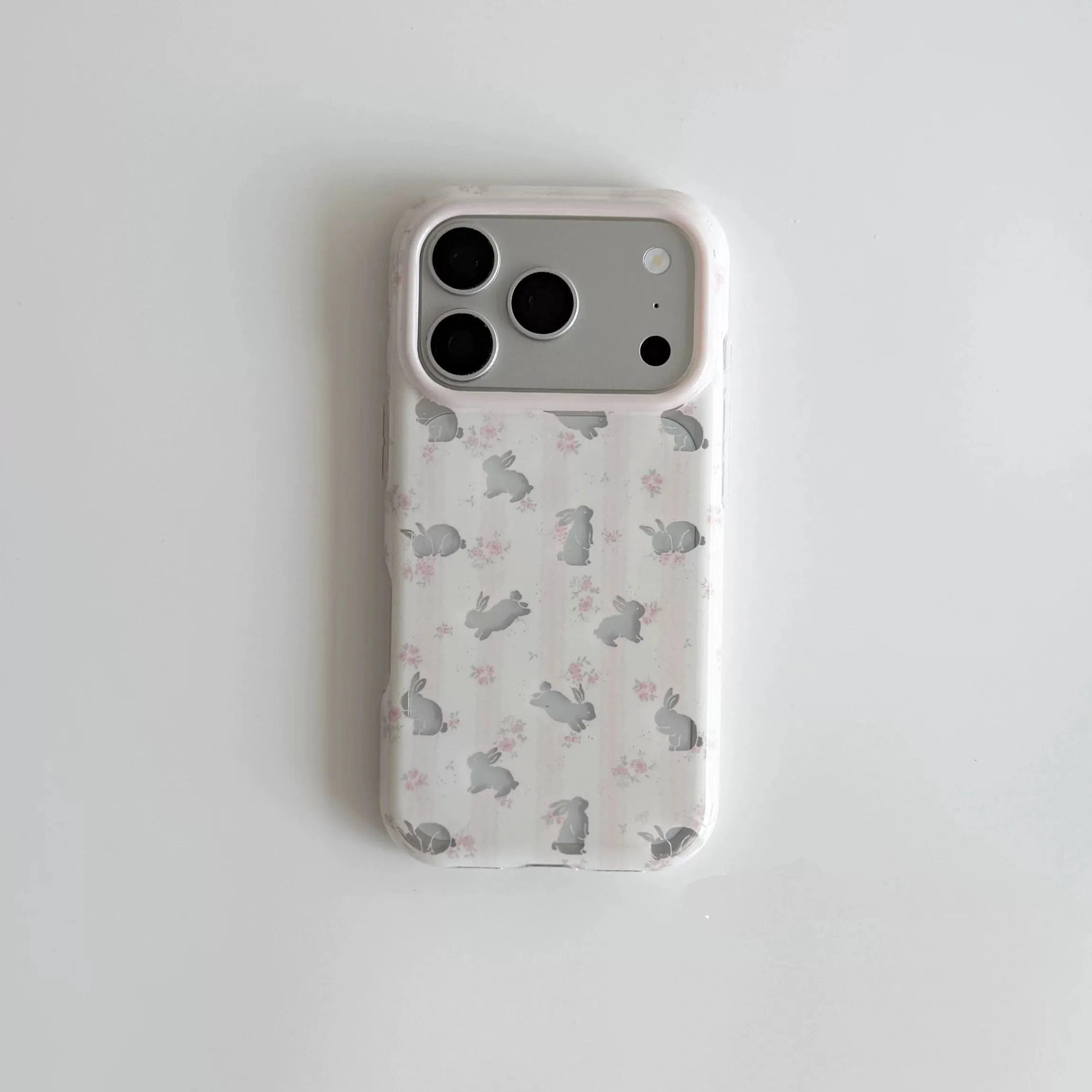 Coque de téléphone mignonne avec motif de lapin et fleurs écrasées pour iPhone 18 DUO 17 16 15 14 13 12 11 Pro Max XR XS Plus Mini 17air