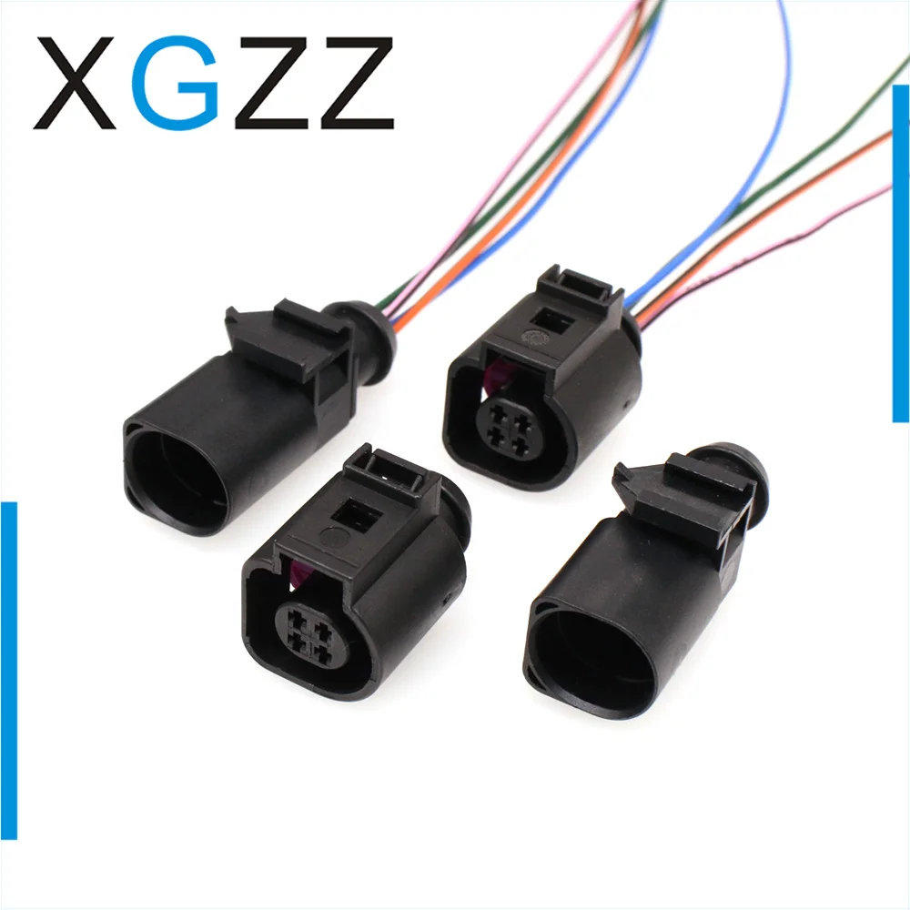 4B0973712/4B0973812 is suitable for automotive connectors, automotive wiring harness connectors, and 4-pole male and female plug