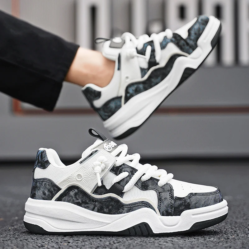 2024 new spliced breathable board shoes male students niche design thick soled bread shoes harbor wind sports fashion shoes