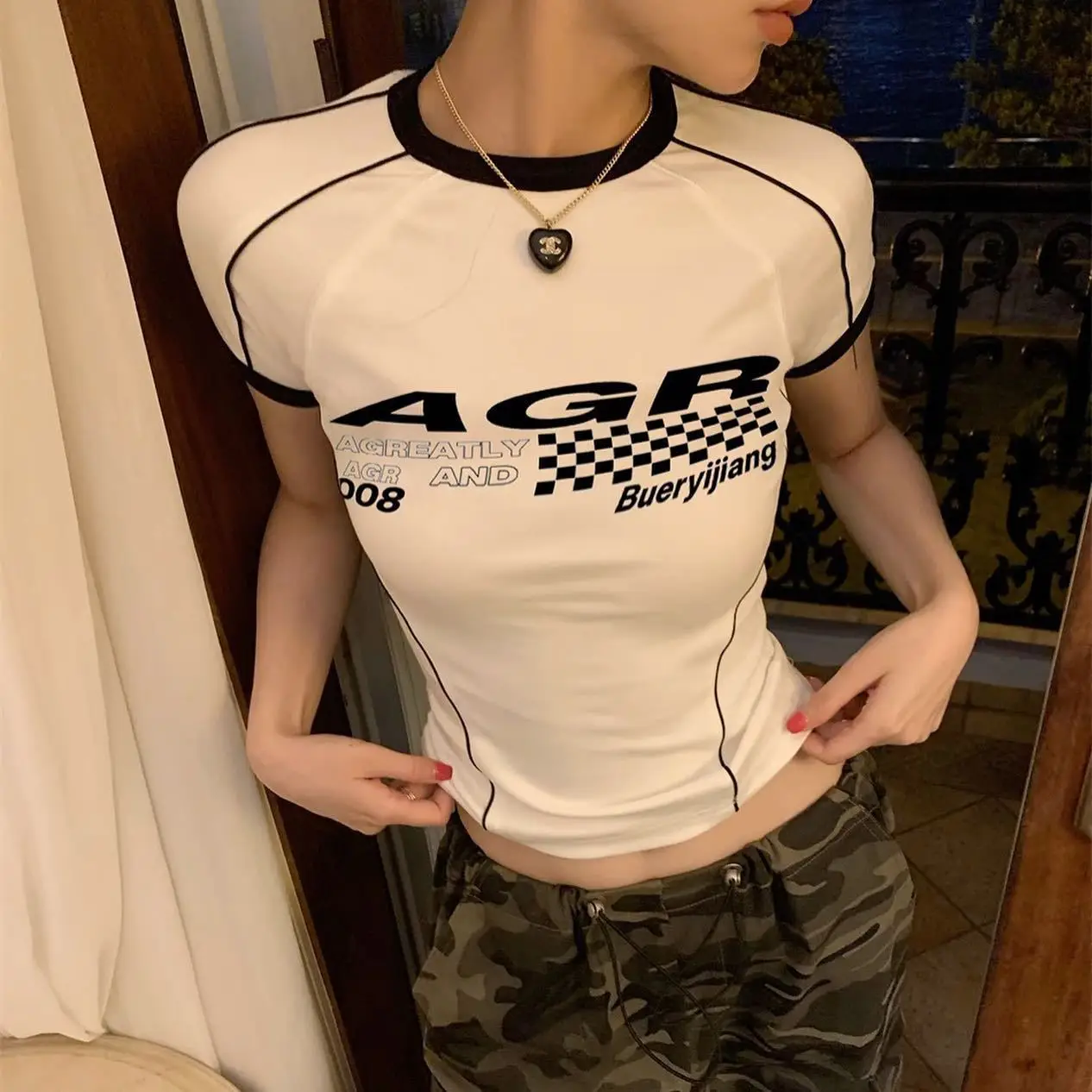 

Мужские спортивные шорты Slim Fit в корейском стиле из молочного шелка с буквенным принтом для лета