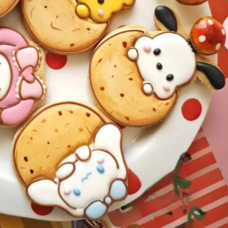 Imagem -03 - Animais Fofos Cortadores e Selos de Biscoito Desenhos Animados Artesanais Cão Gato Urso Fondant Molde de Biscoito Decoração do Bolo do Bebê Ferramentas de Cozimento Presente