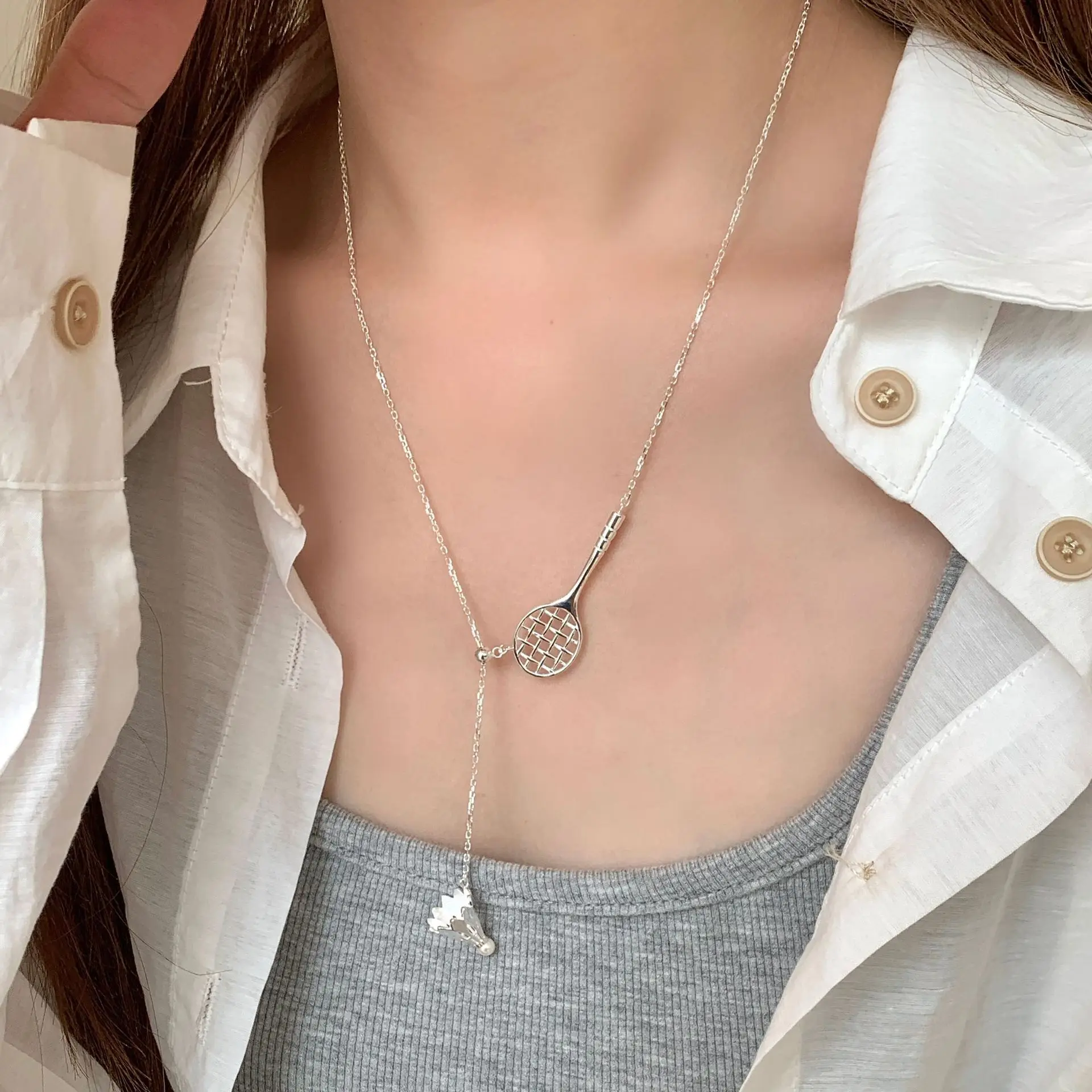 S925 silver badminton racket Y-shaped necklace, a niche sporty style pearl pendant necklace