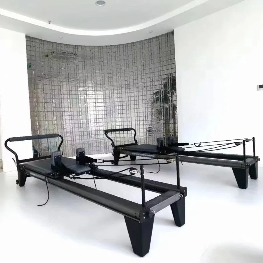 

Black Aluminum Folding Reform Pilates Reformer Foldable Core Bed Foldable Pilates Machine Reformer Gym Yoga Stduio Commerical