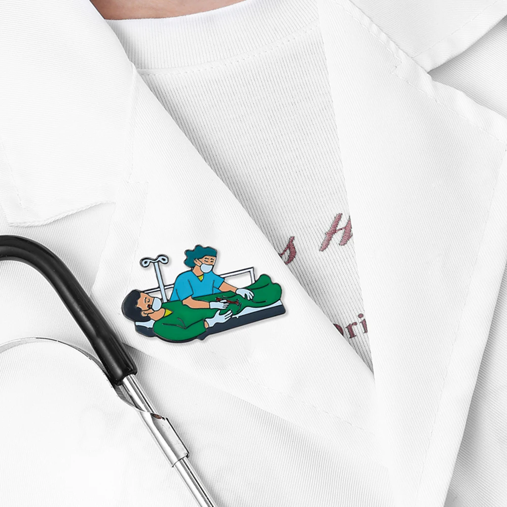 DCARZZ medico riabilitazione terapia infermiera spilla creativo medico smalto Pin zaino risvolto cappotto distintivo accessori regali