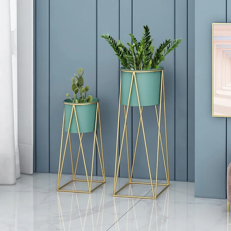 Descuento Estante nórdico Simple de hierro para flores de interior, soportes para plantas de balcón de lujo, estante creativo dorado para decoración