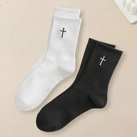 2 쌍 남성 크로스 프린트 양말 세련되고 다양한 짧은 양말 편안한 부드럽고 가벼운 통기성 캐주얼 양말