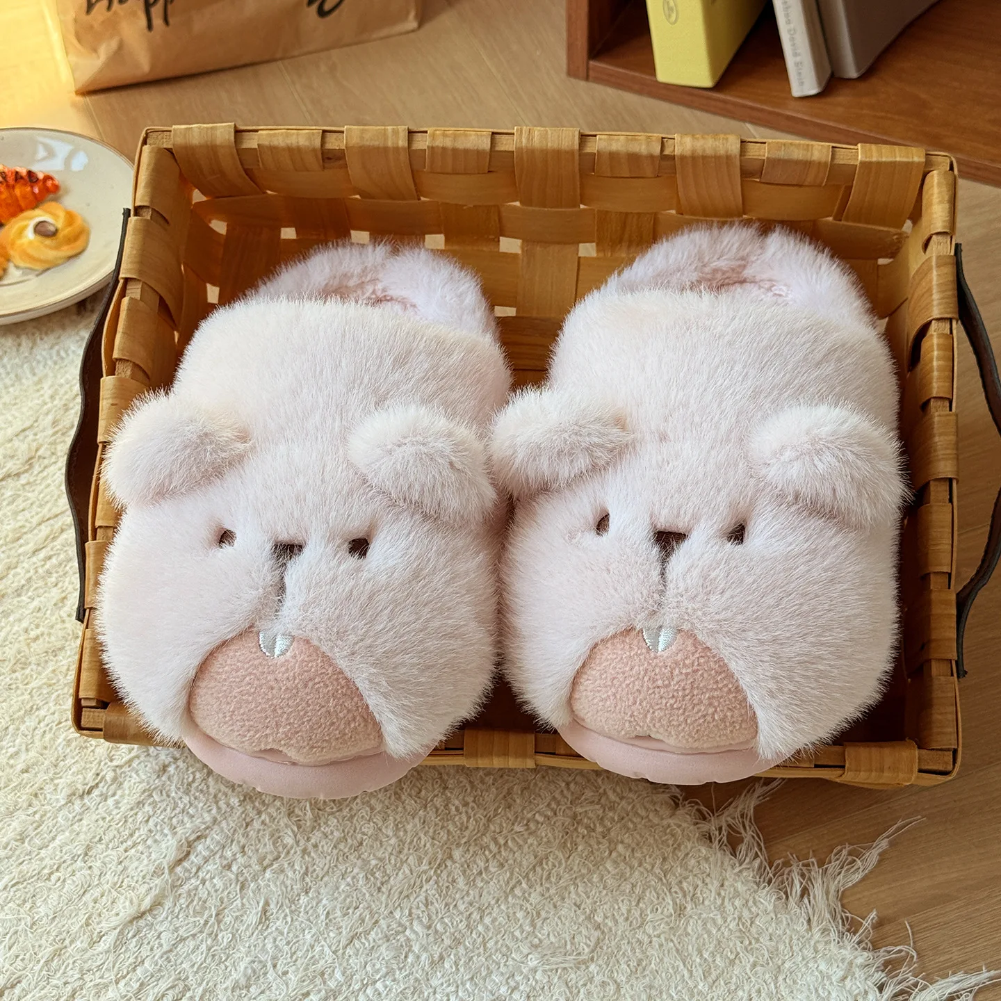 New cute groundhog cotton slippers autumn and winter, women's warm and non slip indoor  outdoor wear non slip  warm fur slippers view 2