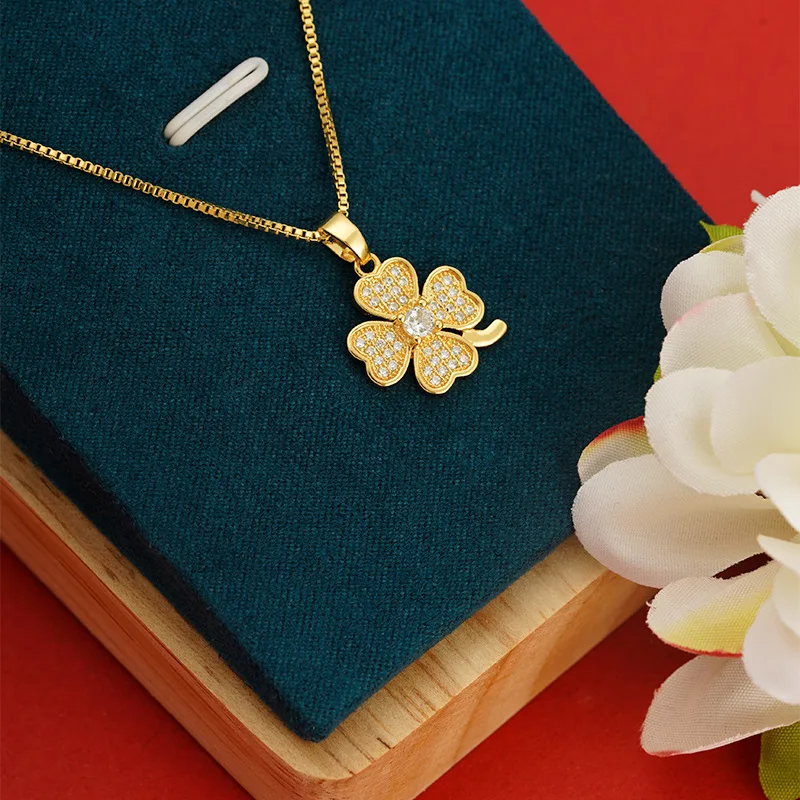 

18k Yellow Gold Color Clover Pendant with Zircon Box Necklace Chain for Women Luxury Jewelry Clavicle Chain Fine Jewelry Gifts