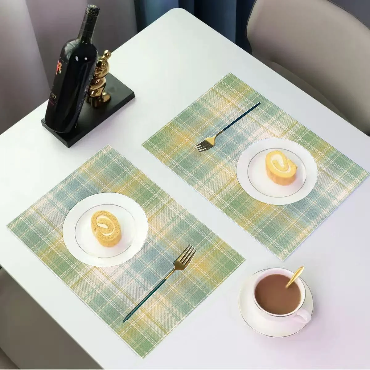 VIKAMA Light Green Yellow Plaid Placemats Pastel Tartan Table Mat Soft Color Washable Heat Resistant Dining Table Decor