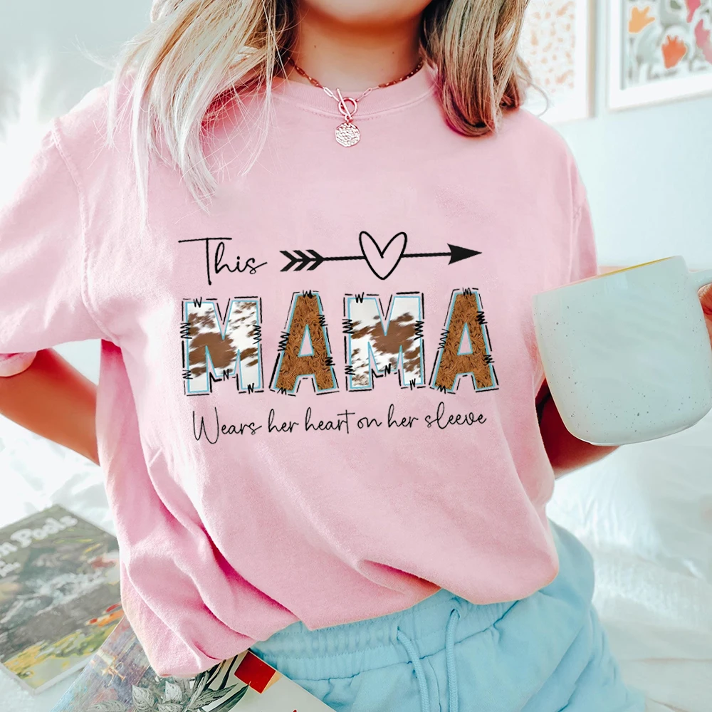 This Mama Wears Her Heart on Her Sleeve Casual Women Clothes Mother's Day T-Shirt for Summer Crew Neck Short Sleeve Shirt