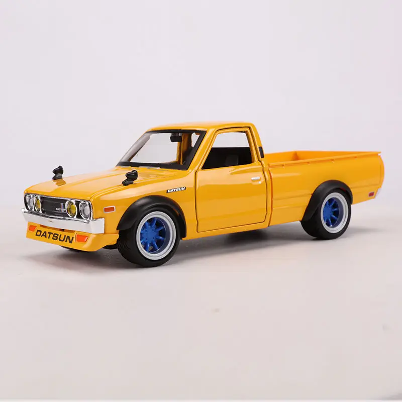Литая под давлением модель автомобиля из сплава Maisto в масштабе 1:24 1973 года Datsun 620 Pickup