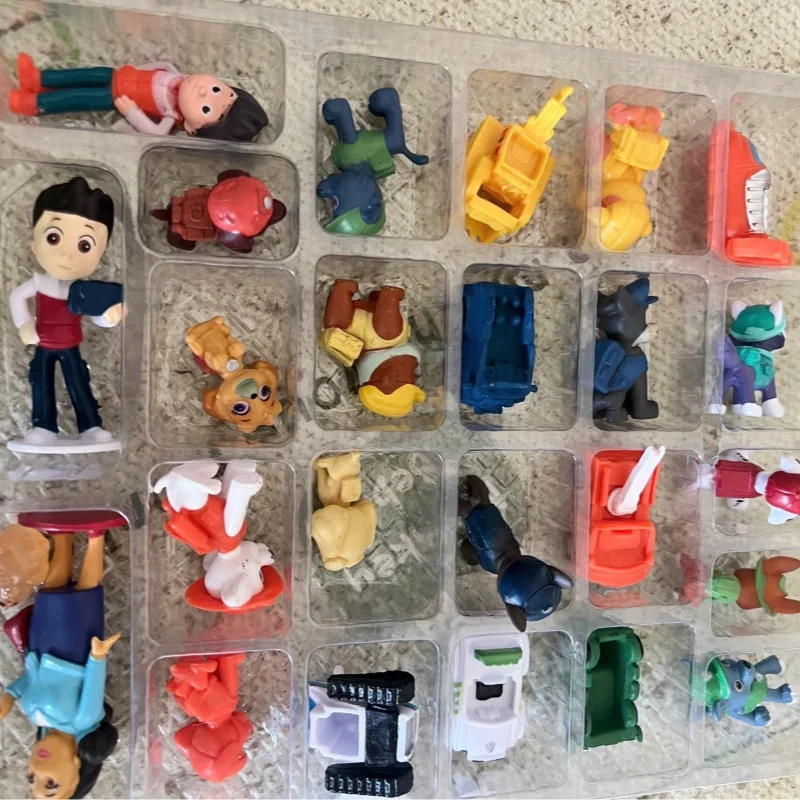Kalendarz Adwentowy z Figurkami Psi Patrolu, 24 Dni, Blind Box, Marshall Chase Rocky Skye, Model Zabawka, Prezent Świąteczny