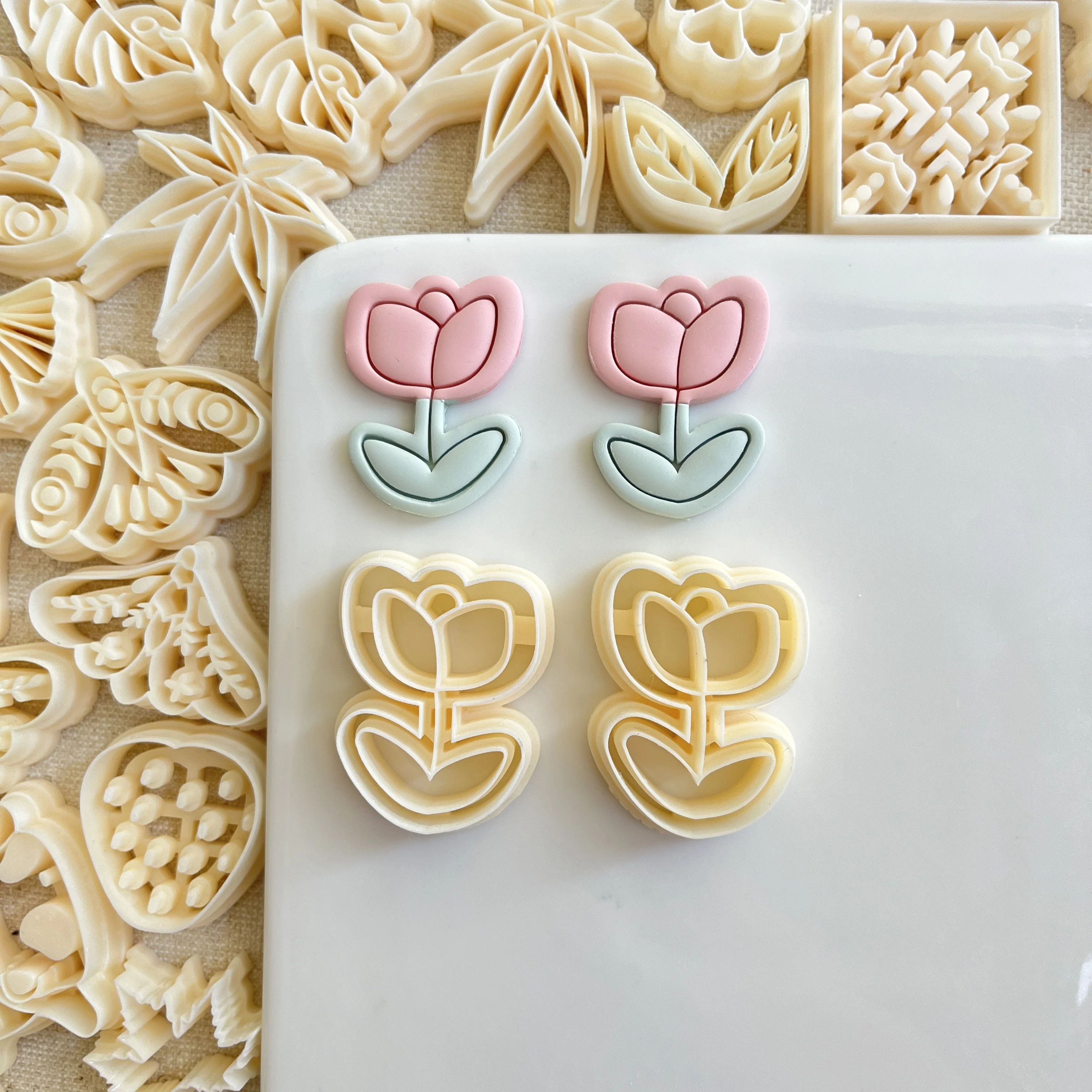 Große Tulpen blume geformte weiche Keramik Tonform Schneiden Ton Schneid formen für DIY Ohrringe Schmuck herstellung – Detail 1