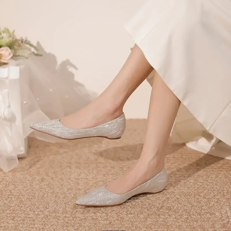 Sapatos formais femininos de salto baixo, sapatilha chique e elegante, sapato elegante da moda, marca de luxo, verão e primavera, quente, 2024