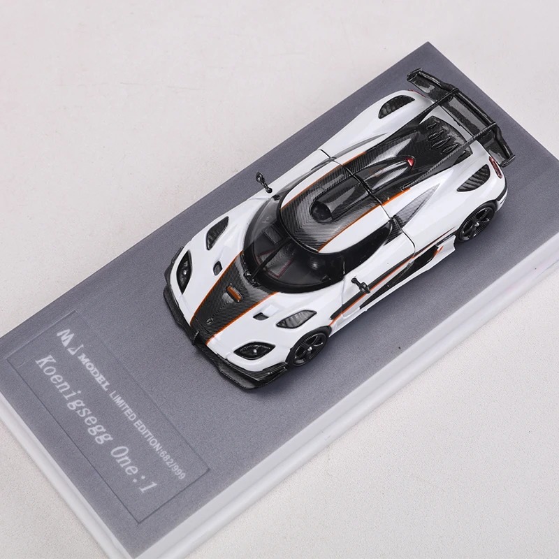 

MJ 1:64 One:1Diecast Model Car Limited Edition 999