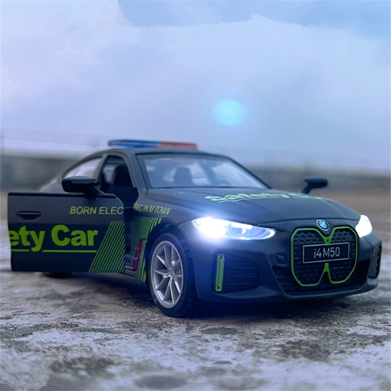 1:32 BMW I4 M50 Alloy New Energy Car Model Diecast Metal Police Vehicles Car Model Simulation Sound and Light Childrens Toy Gift