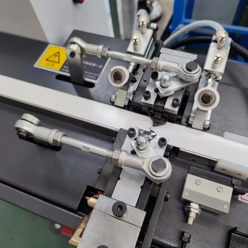 Jinan Factory Hot Melt Glue Sealing Machine for Double Glazing DVH