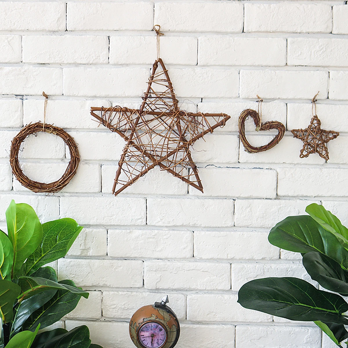 

2Pcs 30Cm Rustic Star Shaped Rattan Craft Christmas Wall Hanging Ideal for Wedding Birthday Graduation Decoration