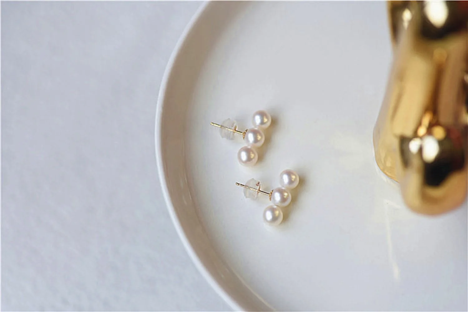 Natural pearl balanced earrings 925s silver needle/simple and elegant temperament AAAA4-5mm