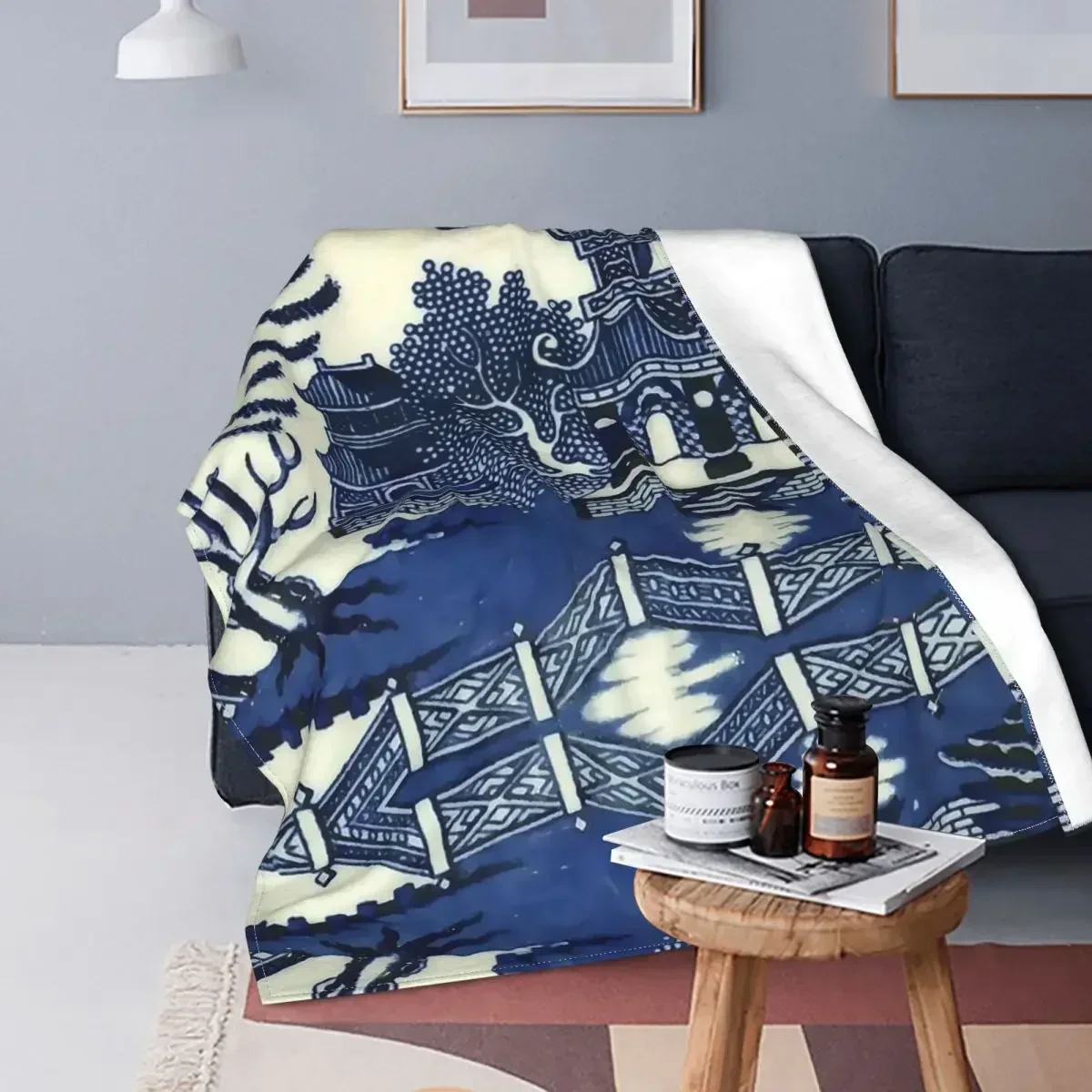 Antique Willow Ware Oriental Toile Blankets Velvet Spring Blue Delft Multi-function Thin Throw Blankets for Bed Car Piece Custom