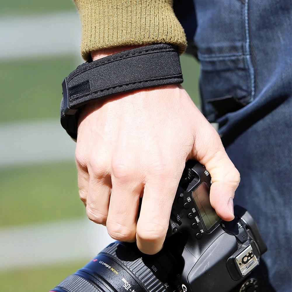 JJC Cinturino da polso per fotocamera reflex Cinturino da polso regolabile a sgancio rapido in neoprene per fotocamera Sony Canon Nikon Fujifilm DSLR Mirrorless