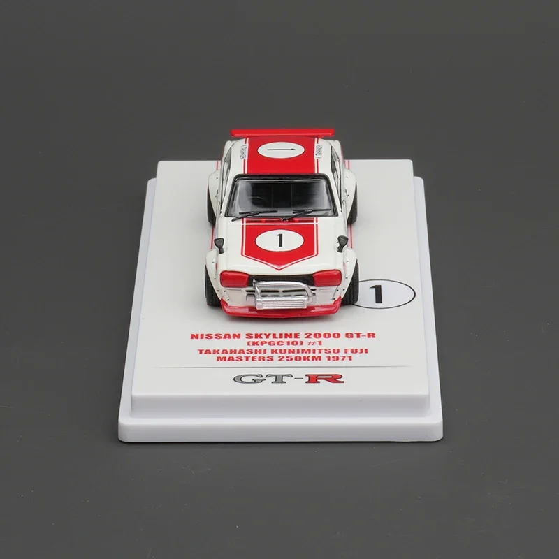 在庫あり INNO 1:64 スカイライン 日産 2000 GTR KPGC10 # 1 ダイキャストジオラマカーモデルコレクションミニチュアおもちゃ