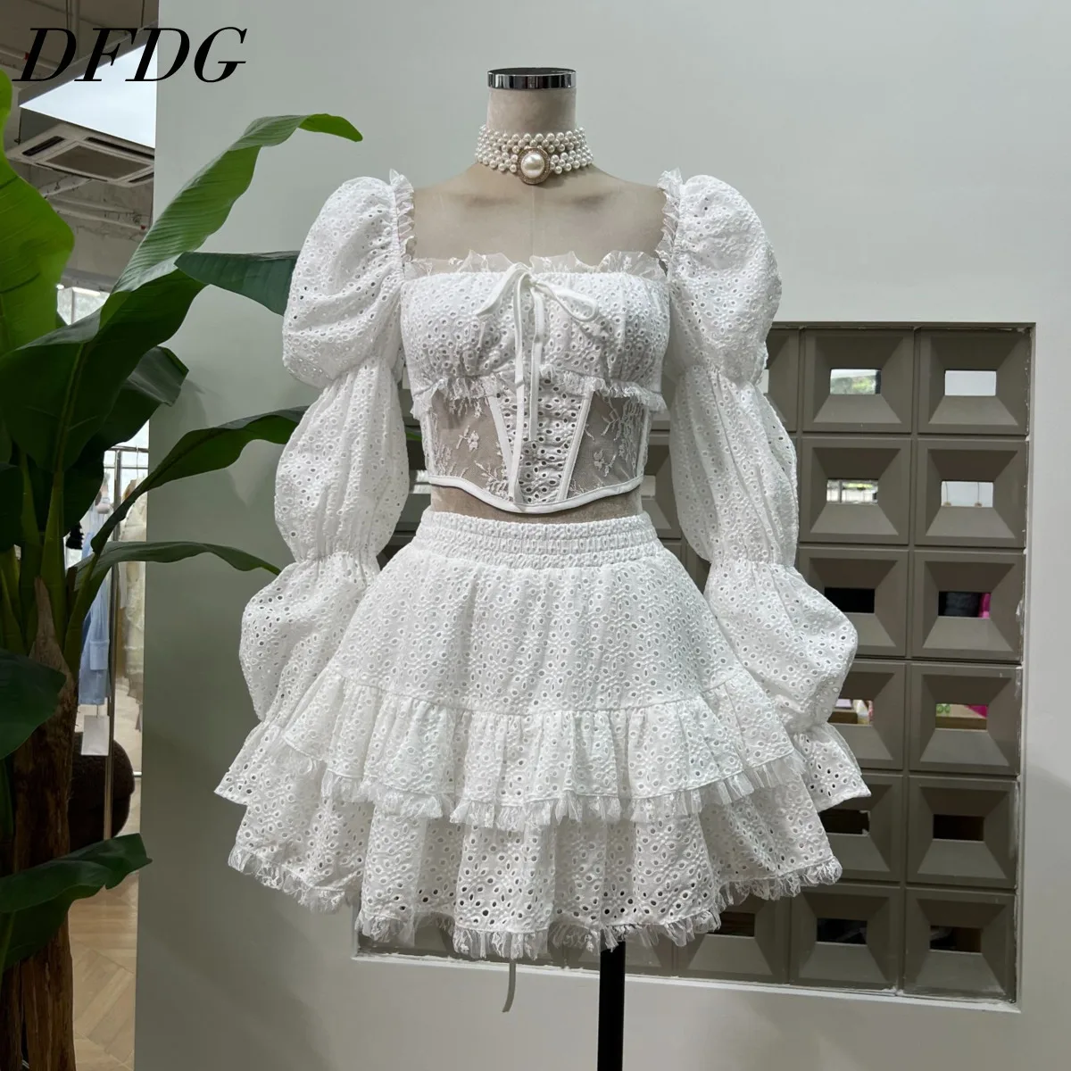 

DFDG Вышитое хлопковое платье с длинными рукавами и открытыми плечами в стиле пэчворк, лето 2022, новый стиль, верхнее платье с низким вырезом в форме торта