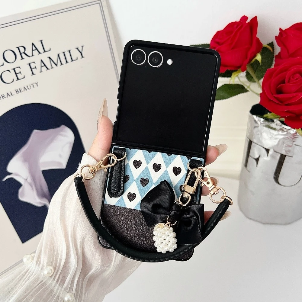 

Милый чехол для телефона с узором Love Grid для Motorola razr60Ultra razr50, защитный чехол из искусственной кожи с защитой от падения и ремешком