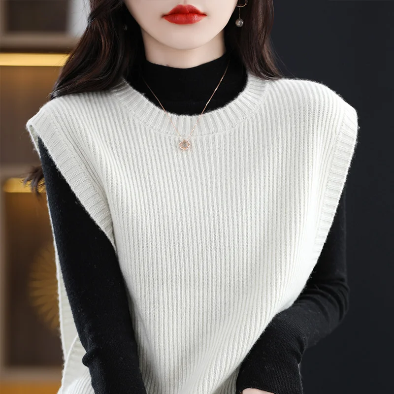 Knitted Waistcoat Women's Round Neck Loose Thin Sleeveless Button Latest Short Style Outer Wear  Wool Overlay Autumn /Winter New