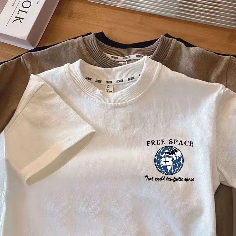 Meistverkauftes Kinder-Baumwoll-T-Shirt mit niedlichem Weltraum-Musterdruck, stylisches und atmungsaktives Kurzarm-Oberteil – Detail 5