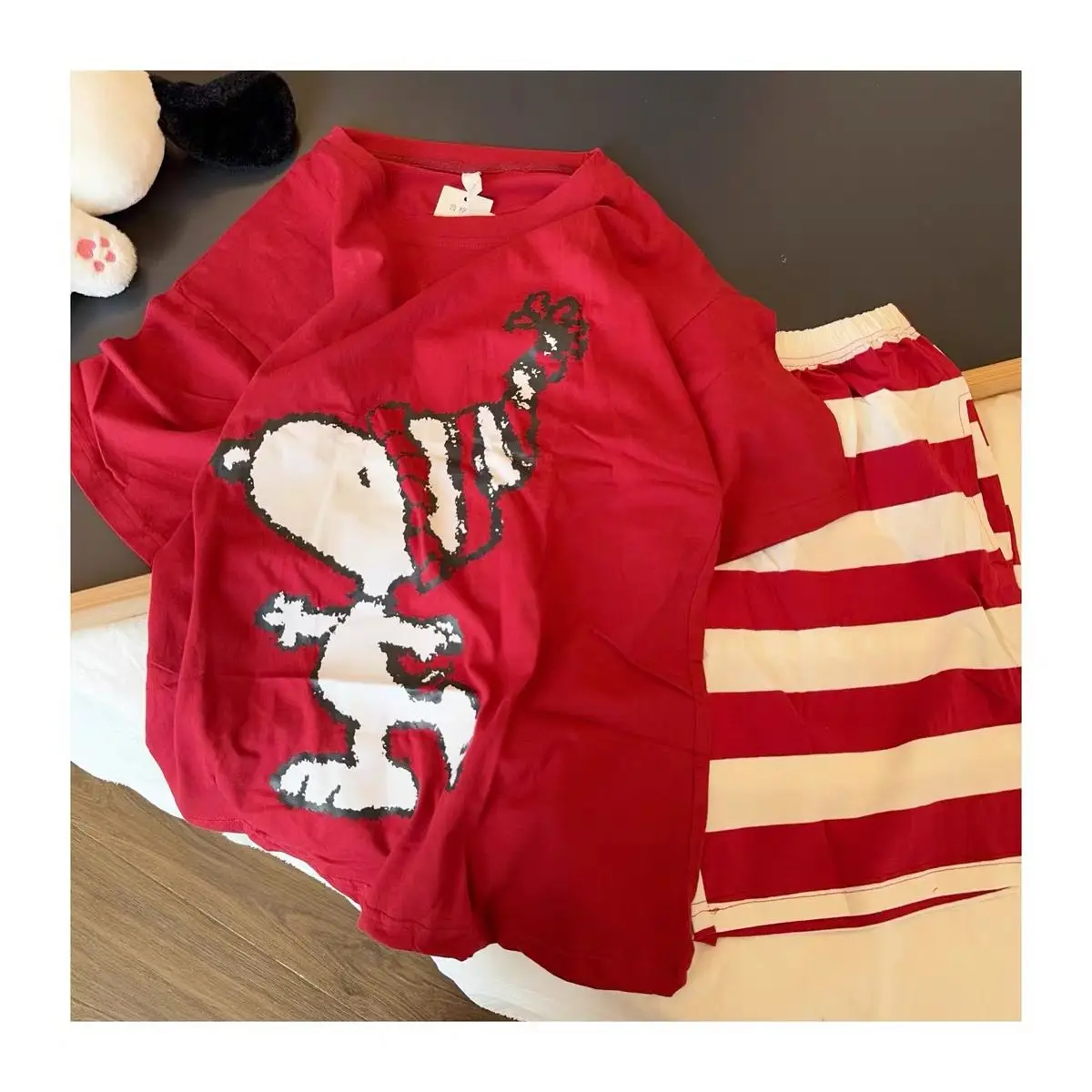 Snoopy dessin animé mignon rouge pur coton pyjamas créatif Kawaii filles décontracté à manches courtes shorts rayé loungewear cadeau en gros