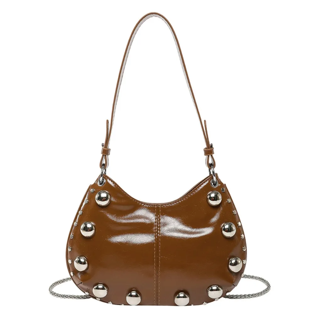Bolso bandolera con remaches, bolso de PU para llevar debajo del brazo, bolso pequeño, estilo punk marrón, bolsos de mano de color sólido, bolso de hombro estilo coreano para niños.