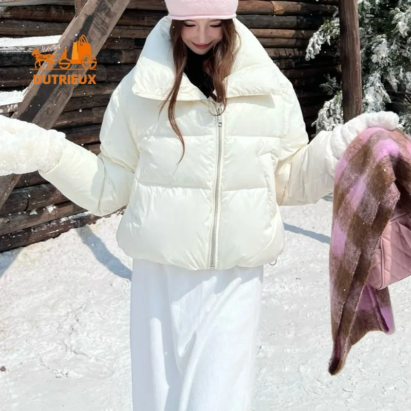 2025 New Winter Women's Black and White Down Jacket, 90% White Duck Down Fashion Elegant Warm Windproof Women's Jacket Coat