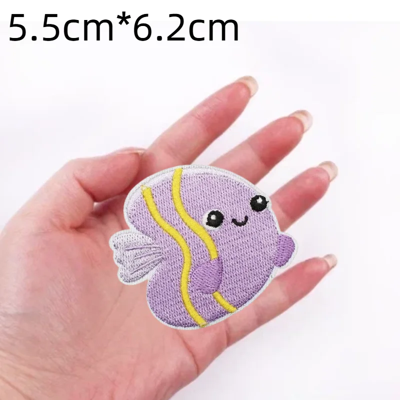 

1PCS Retail Shark Starfish Jellyfish Embroidery Cloth Sticker Cute Whale Turtle Fish Ocean Iron On For DIY Decoration